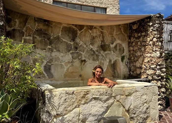 Villa Mangosteen 1br Padang Padang Beach, Uluwatu (Bali)